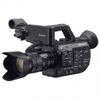 索尼/SONY 4K专业数码摄像机 PXW-FS5M2K（含索尼FE18-105镜头 含读卡器）